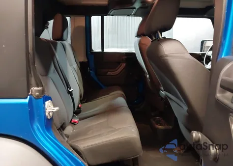 2016 Jeep Wrangler Unlimited Sport z USA, uszkodzony, nr VIN 1C4BJWDG4GL114477